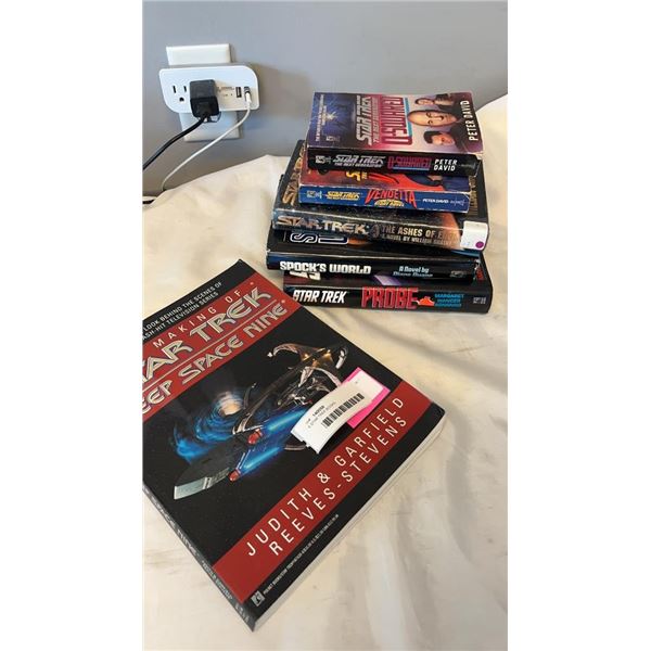 6 STAR TREK BOOKS WITH 1995 STARTREK VOYAGERS CARD SET