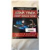 Image 2 : 6 STAR TREK BOOKS WITH 1995 STARTREK VOYAGERS CARD SET
