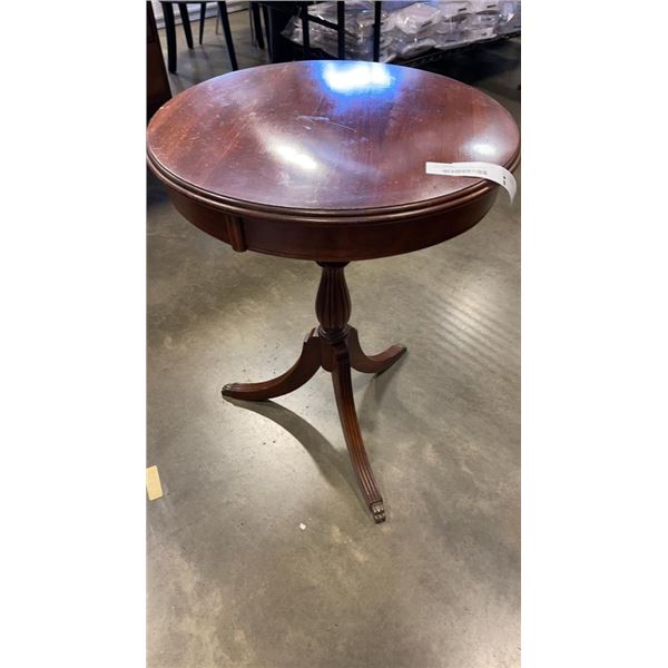 DUNCAN PHYFFE ROUND SIDE TABLE