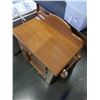 Image 4 : VINTAGE BATHROOM VANITY
