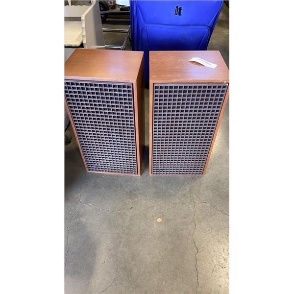 PAIR OF TYPE CL 173 SPEAKERS