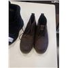 Image 2 : CABELAS BOOTS AND TIMBERLAND SHOES SIZE 9.5