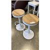 Image 1 : 2 WHITE AND WOOD TOP BARSTOOLS