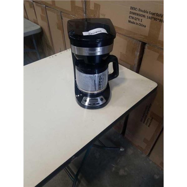 AS NEW HAMILTON BEACH 14 CUP PROGRAMMABLE COFFEE MAKER TESTED AND WORKING - RETAIL $74