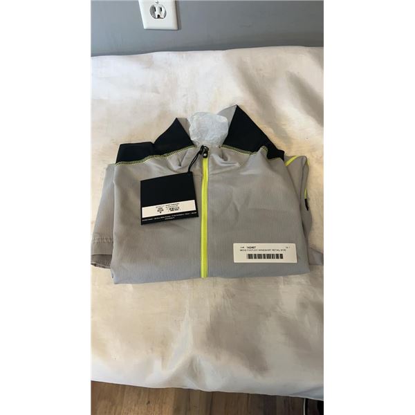 MENS FOOTJOY WINDSHIRT RETAIL $130 EACH - SIZE MEDIUM