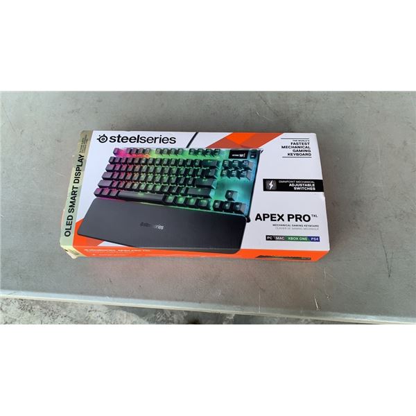 STEEL SERIES APEX PRO GAMING KEYBOARD TESTED AND WORKING - RETAIL $229