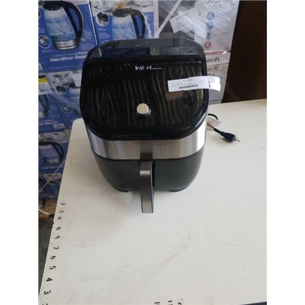 INSTANT POT VORTEX PLUS AIR FRYER TESTED AND WORKING - RETAIL $219