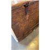 Image 8 : VINTAGE WOODEN STEAMER TRUNK