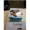 Image 3 : CUCINA PRO CREPE MAKER AND WAFFLE MAKER