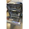 Image 3 : BOSCH SILENCE PLUS 44DB BUILT IN DISHWASHER