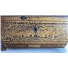 Image 4 : ANTIQUE CHINESE DAOGUANG PERIOD 19TH CENTURY GILT AND BLACK LAQUER TEA CHEST