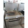 Image 1 : Southbend Gas 30" Flat Grill/Oven Rolling