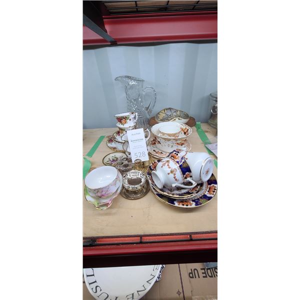 Royal Albert & More Cat A