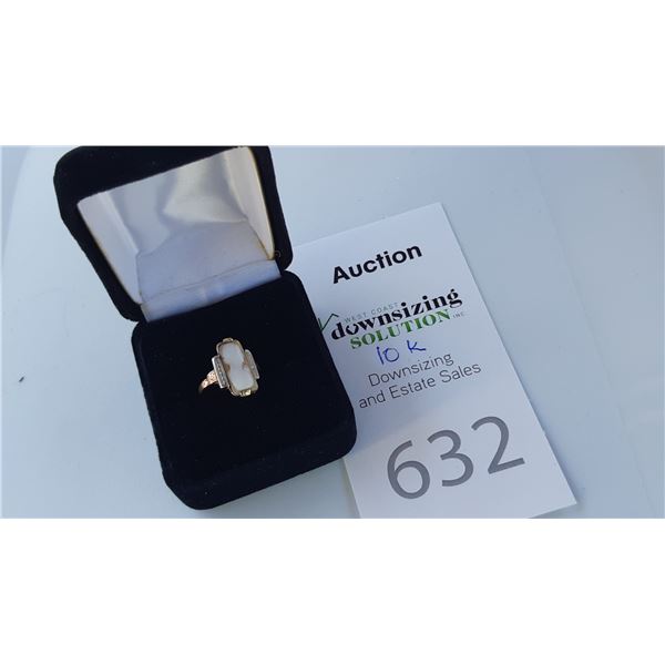 Gold Cameo Ring A