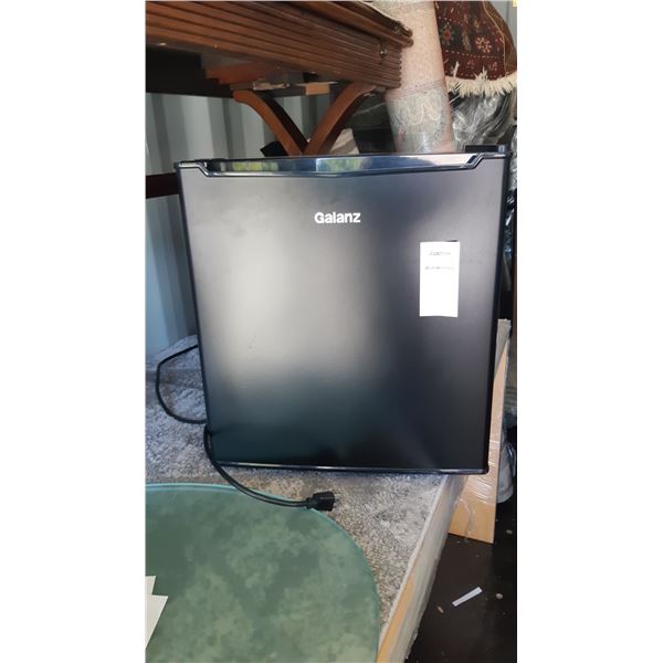 Galanz Bar Refrigerator B