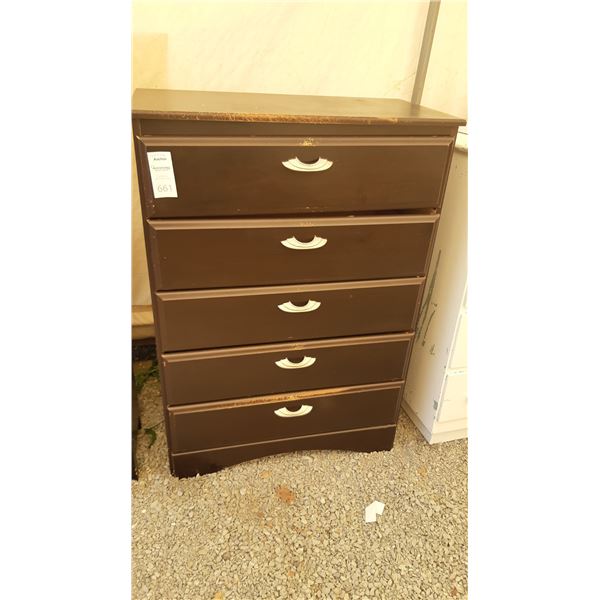 Dresser C