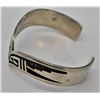 Image 2 : Hopi Sterling Overlay ''V'' Bracelet