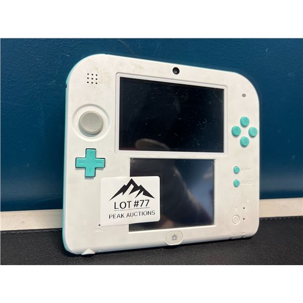 Lot of 1 Nintendo 2DS Handhled Console w/ Game - Used
