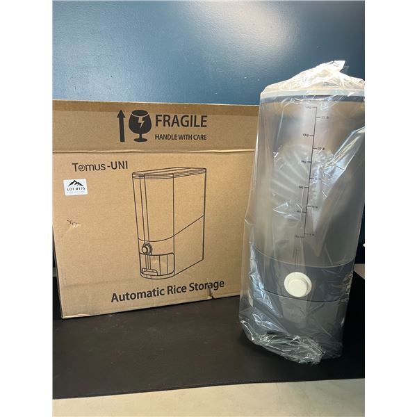 Lot of 1 Giant Automatic Rice Storage Container - 12kg capacity