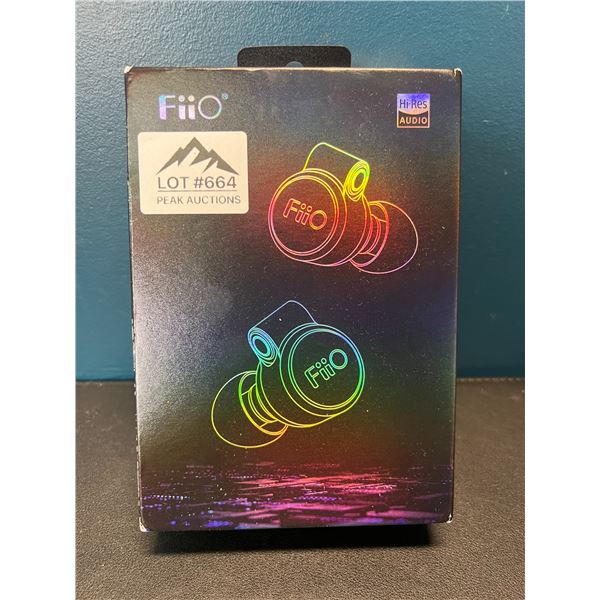Lot of 1 Fiio HiRes Ear Buds