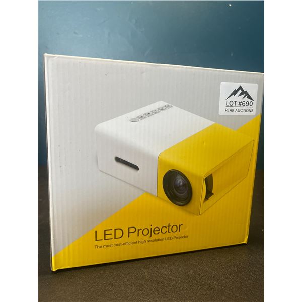 Lot of 1 LED Video Proejector