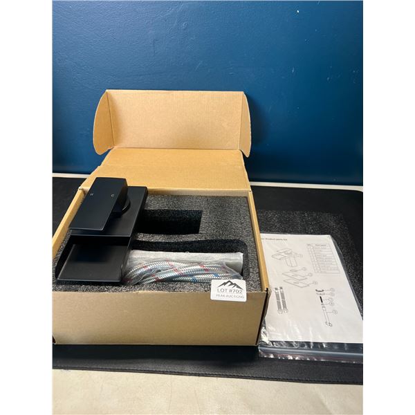 Lot of 1 Waterfall Faucet - Black