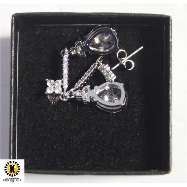 CUBIC ZIRCONIA TYPE FASHION EARRINGS