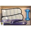 Image 1 : BOX OF HOME FITNESS ACCESSORIES INCL. ANKLE