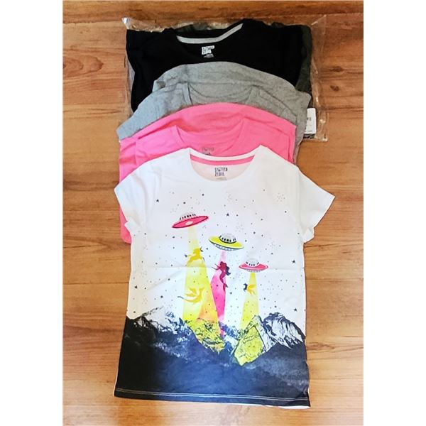 NEW, LOT OF 4 KID'S SHORT SLEEVED T-SHIRTS.