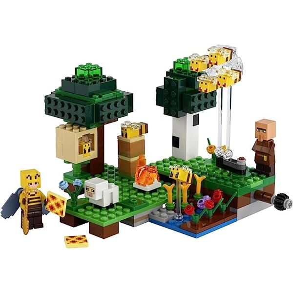 NEW DAMAGED BOX LEGO MINECRAFT BEE FARM SET