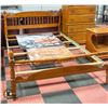 Image 4 : 6PC QUEENSIZE MAPLE BEDROOM SUITE; 2PC TALL BOY