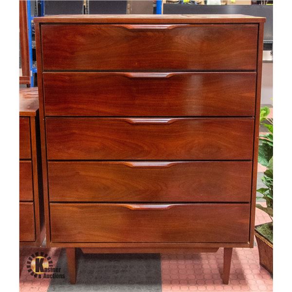 MID CENTURY MODERN WOODEN 5 DRAWER DRESSER