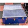 Image 2 : VINTAGE STEAMER TRUNK- 30" X 16.5" X 15.5"