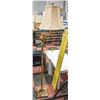 Image 1 : VINTAGE STYLE FLOOR LAMP