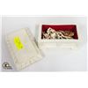 Image 1 : ESTATE JEWELRY BOX WITH CONTENTS