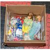 Image 1 : LOT 1960S BARBIES AND ACCESSORIES