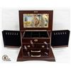 Image 1 : MAHOGANY JEWELERY BOX WITH 4 DRAWERS, 2 POPOUT