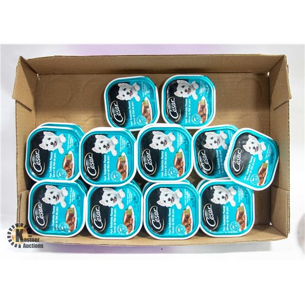 FLAT OF 18 CESAR DOG FOOD PACKS BB AUG/29/2023