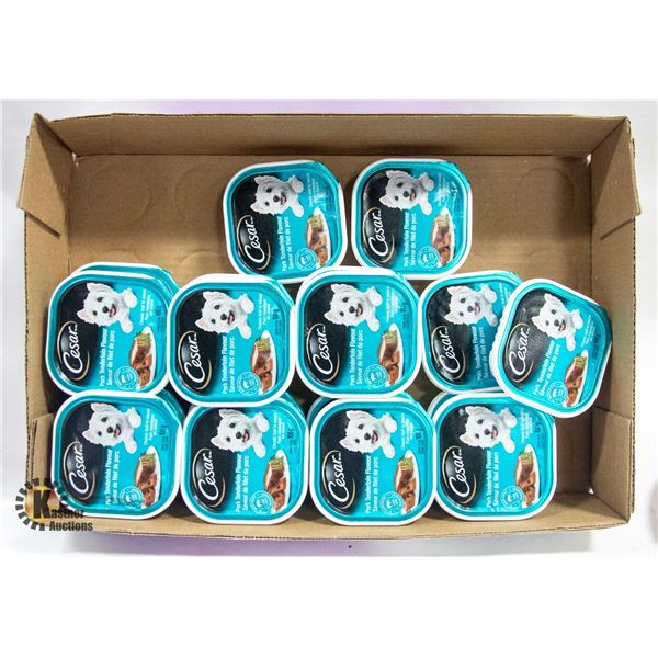 FLAT OF 18 CESAR DOG FOOD PACKS BB AUG/29/2023