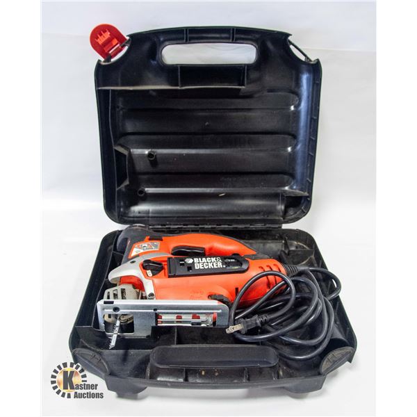 BLACK AND DECKER SKILL SAW IN CASE