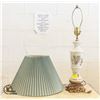 Image 1 : VINTAGE LAMP WITH SHADE 28 INCHES TALL