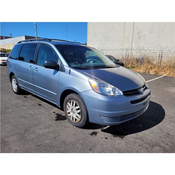 2005 Toyota Sienna CE 7 Passenger