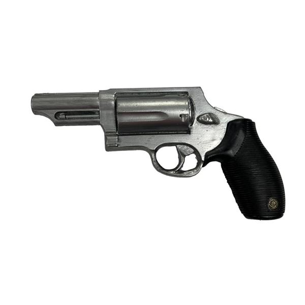 Supernatural (2005 - 2020) - Sam (Jared Padalecki) 12th Taurus Judge Revolver