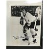 Image 1 : BOBBY ORR SIGNED 8 X 10 (GCG HOLO)