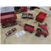 Image 8 : Diecast Tractors and Farm Implements : John Deere , International