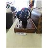 Image 3 : Vintage Spencer Sewing Machine with Hand Crank, Case + Manual