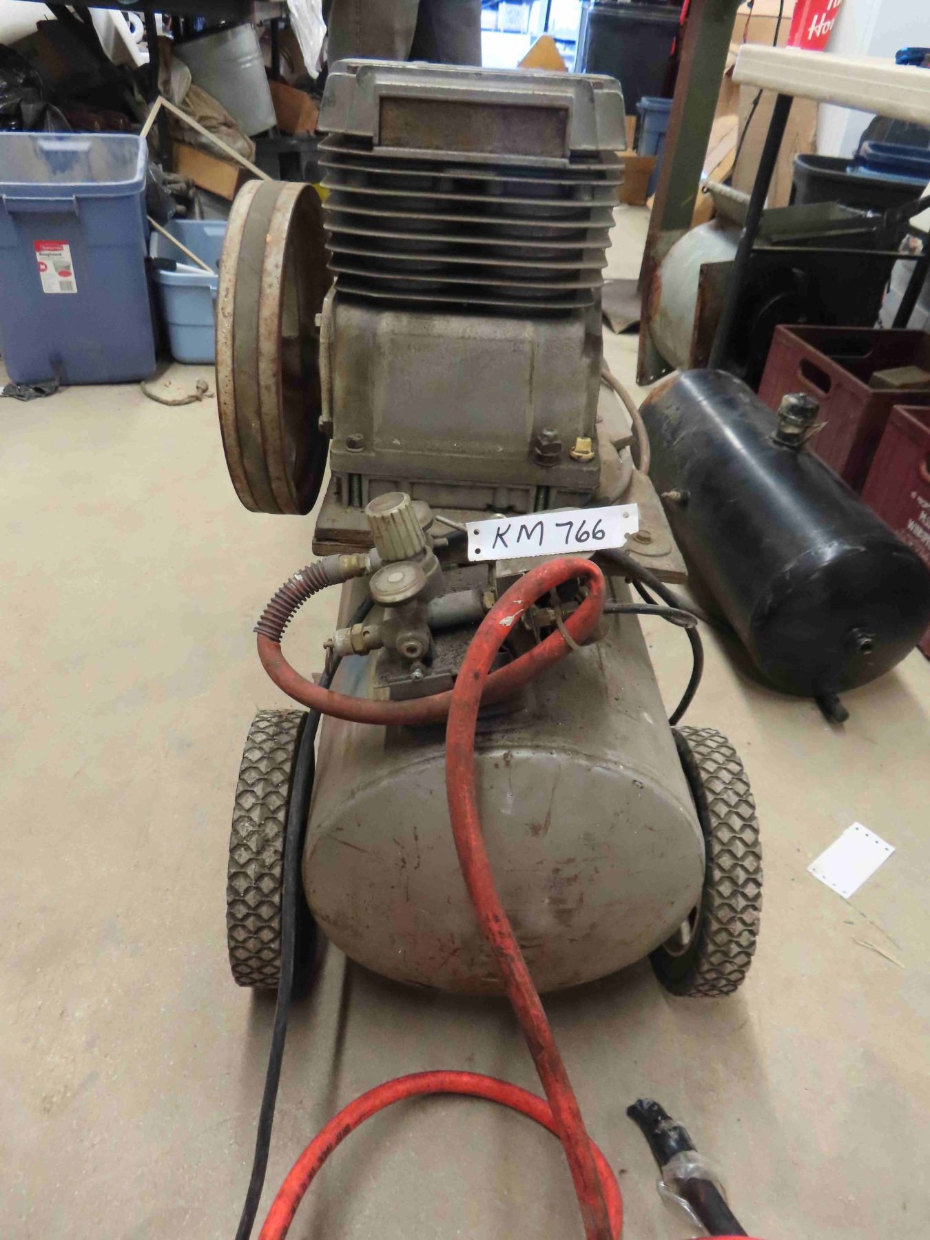 Campbell Hausfeld 1.5 HP Air Compressor