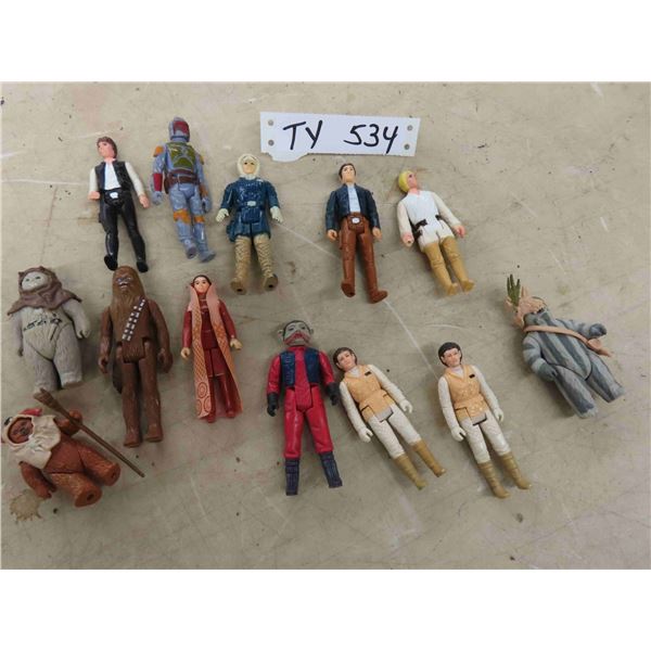 Vintage Star Wars Action Figure Lot Including ; Luke, Leia, Chewy, Han, Boba Fett,