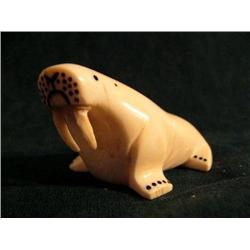 White Ivory Walrus, 3 1/2" old style carved in 1970's (37)
