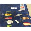 Image 1 : 10 Vintage + Other Fishing Lures